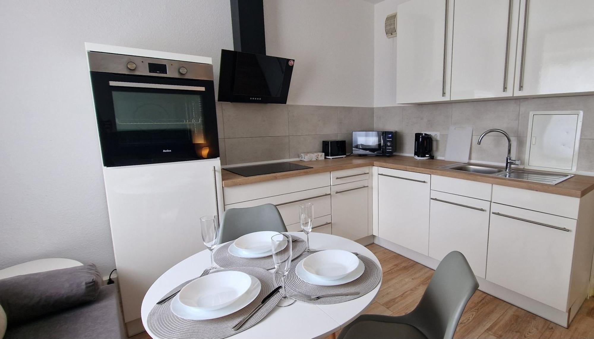 Zentrum Apartment - Oled Tv - Ps4 - Balkon - Parking Chemnitz Esterno foto